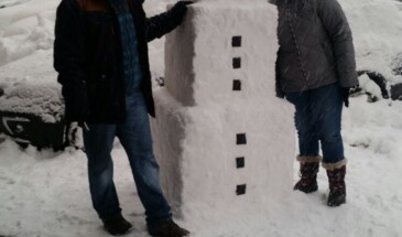 Как строили снеговика перед офисом Mojang